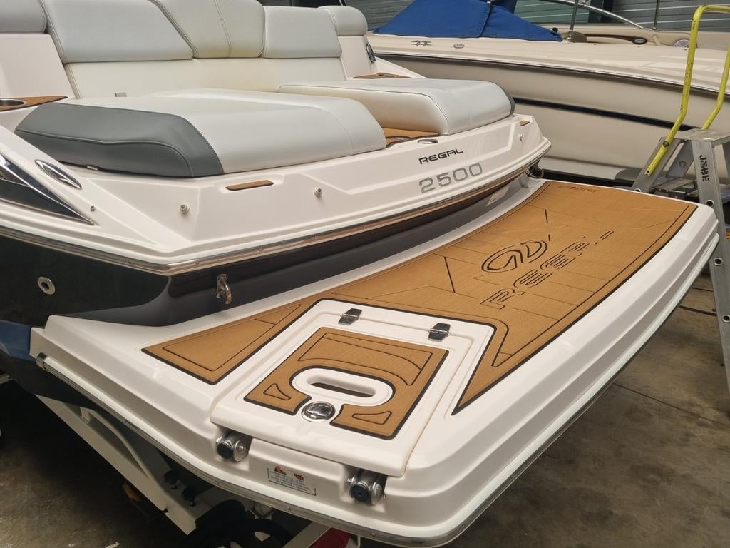 TEAK LOOK - showroom te Lommel, Watersport en Boten, Ophalen, Zo goed als nieuw