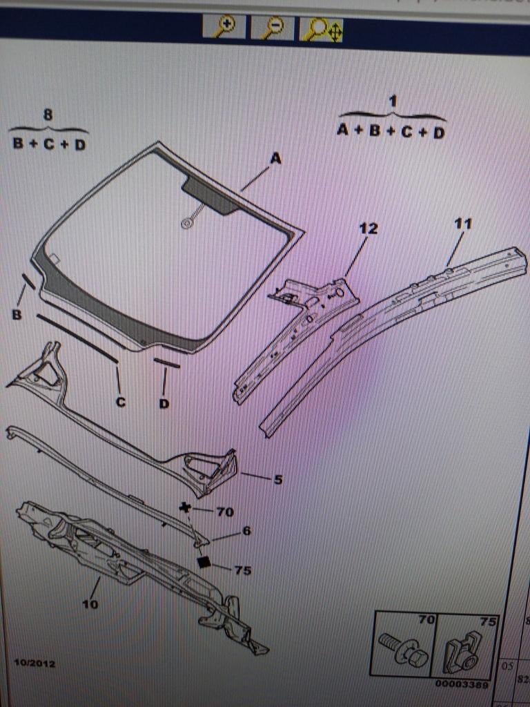 PEUGEOT 307 VOORRUIT (NIEUW €590 VERKOCHT €295), Nieuw, Peugeot
