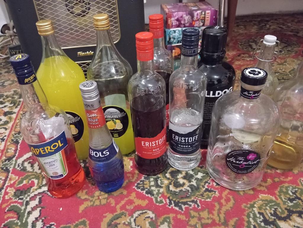 lot drank 52 flessen totaal / aangeschoten + volle, Ophalen, Vol