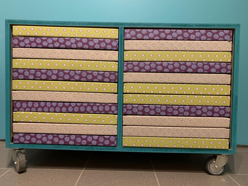 unieke Kralenkast handige sorteerkast op wielen met 22 lades, Ophalen, Gebruikt, Kraal