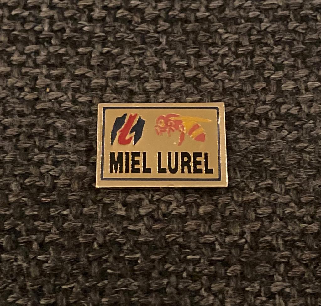 PIN - MIEL LUREL - ABEILLE - HONING - BIJ, Envoi, Utilisé, Autres sujets/thèmes, Insigne ou Pin's