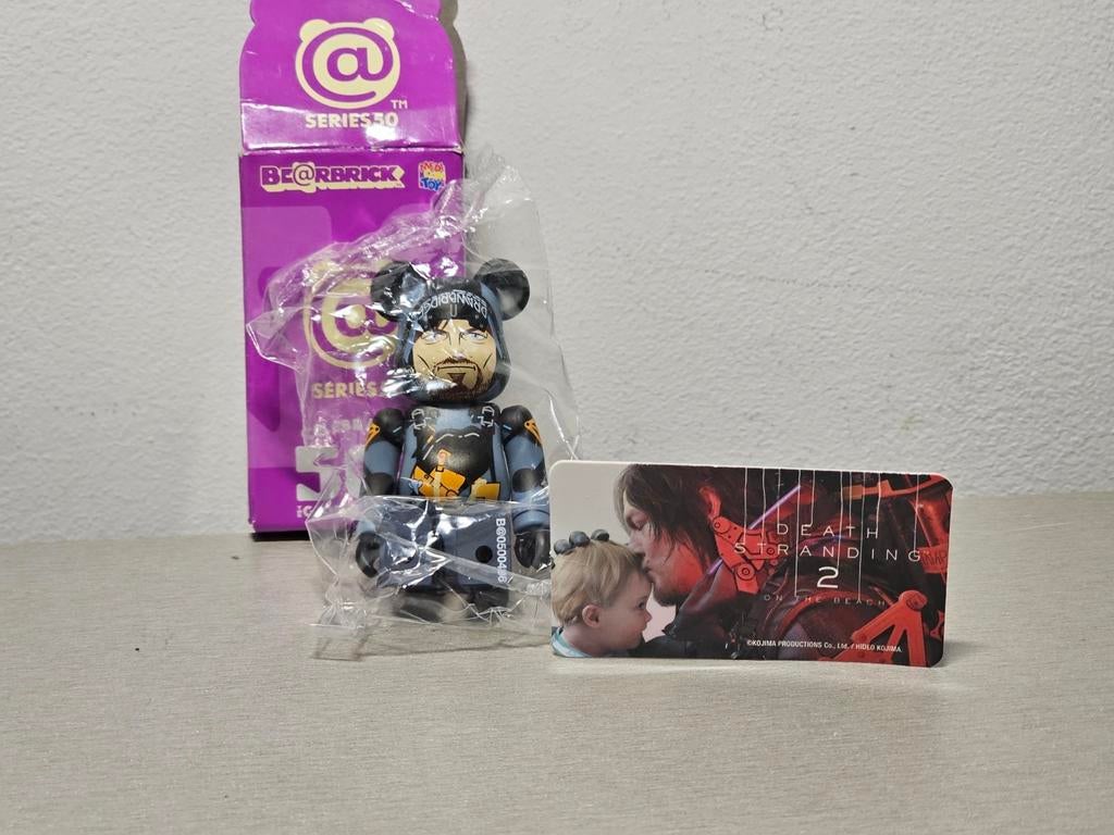 Death stranding 2 Bearbrick, Ophalen of Verzenden, Zo goed als nieuw