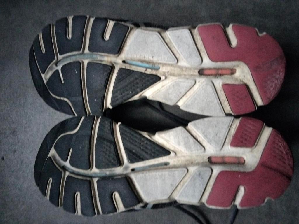 Loopschoenen Asics in goede staat opruiming, Ophalen, Asics