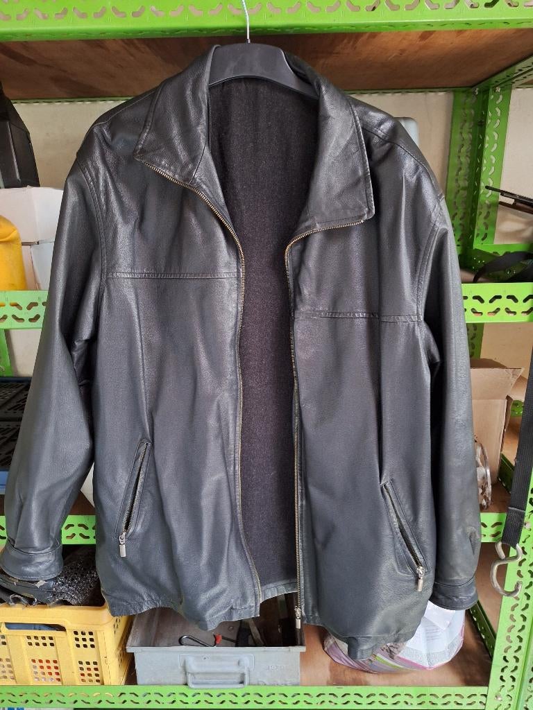 Leder  warme zwarte vest voor mannen maat  L, Kleding | Heren, Kostuums en vesten, Ophalen, Maat 52/54 (L), Angelo Litrico, Zwart