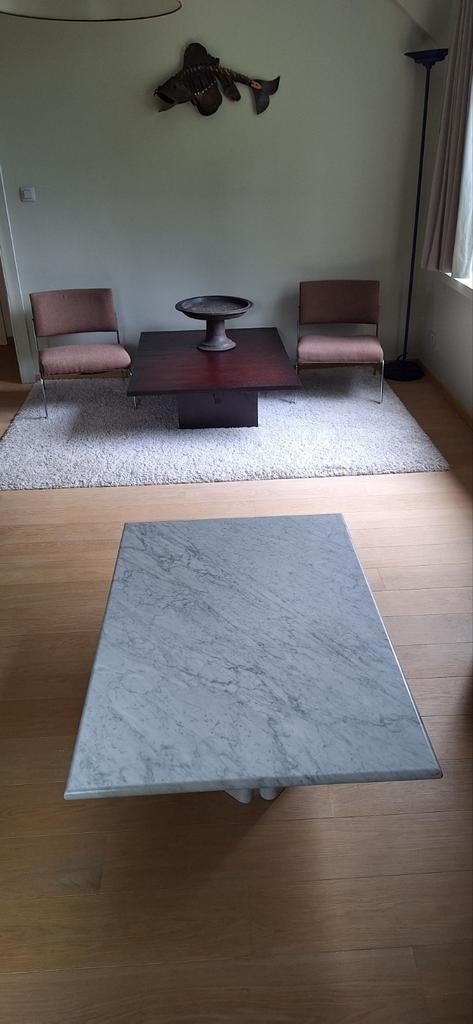 Table basse de salon en marbre Carrara, design Italien '80, Maison & Meubles, 100 à 150 cm, '80 Italiaanse design, Moins de 50 cm