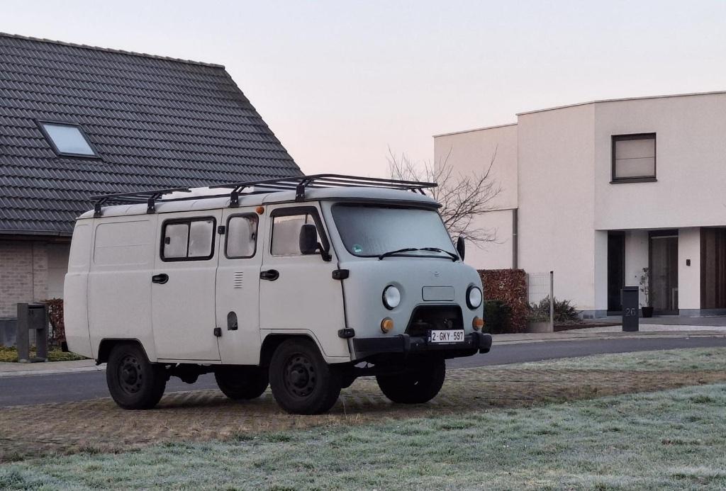UAZ Buhanka busje, Autos, Autos Autre, Particulier, Barres de toit, Phares antibrouillard, Toit ouvrant, Caméra, Porte coulissante