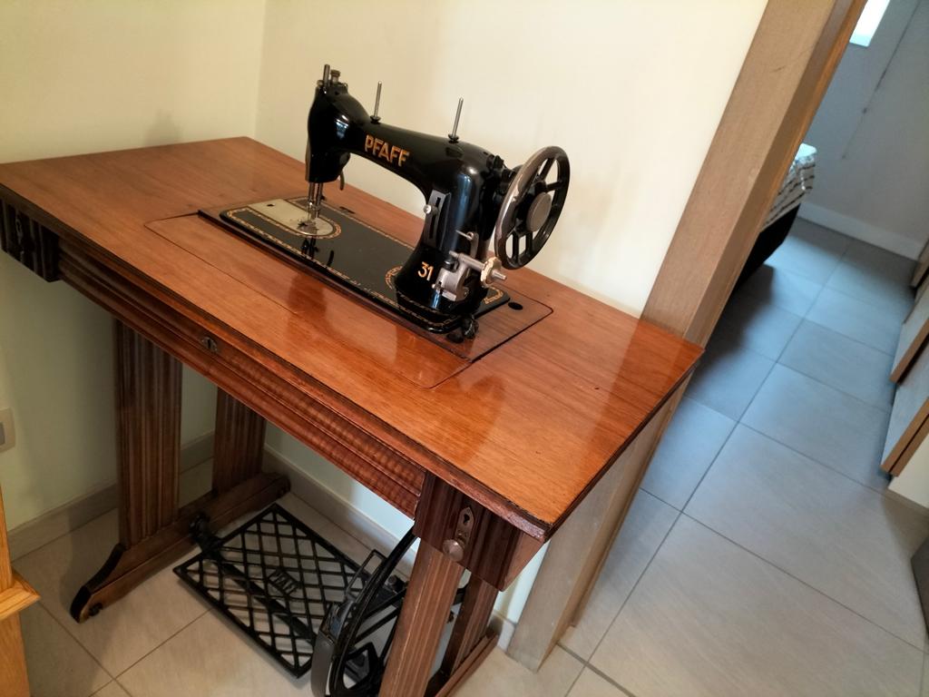 Naaimachine Pfaff, Hobby en Vrije tijd, Ophalen, Naaimachine, Overige merken