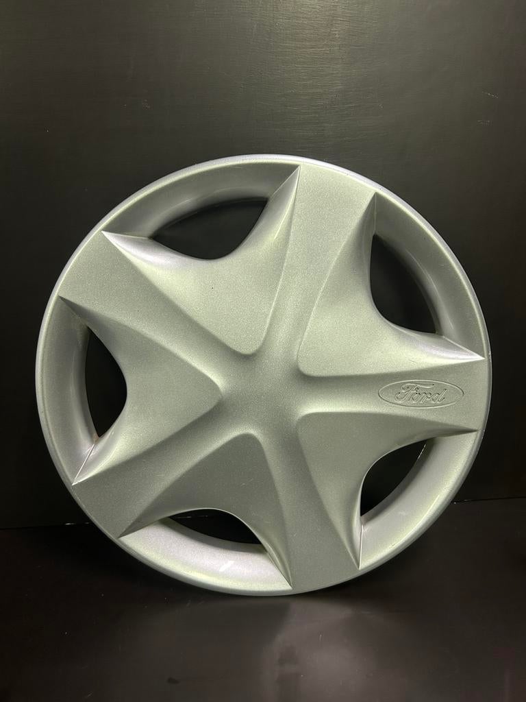 1 enjoliveur Ford ka fiesta 13", Comme neuf