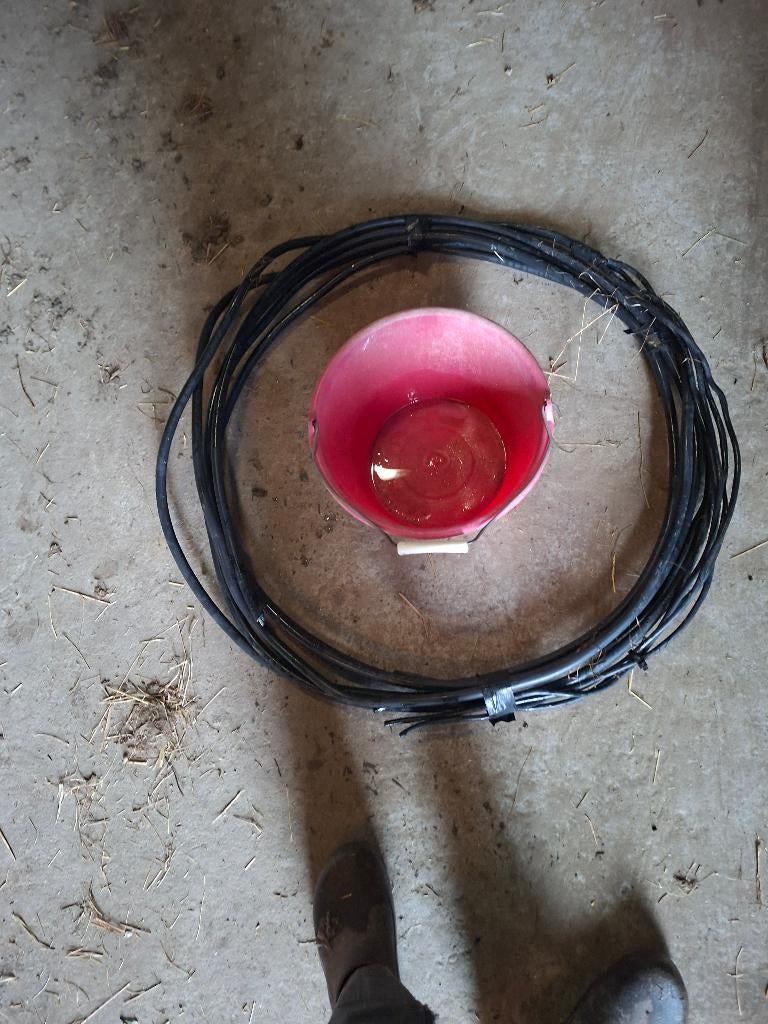 Câble électrique 4 x 10, Bricolage & Construction, Enlèvement, Comme neuf