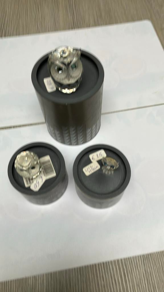 Beeldjes, Ophalen, Zo goed als nieuw