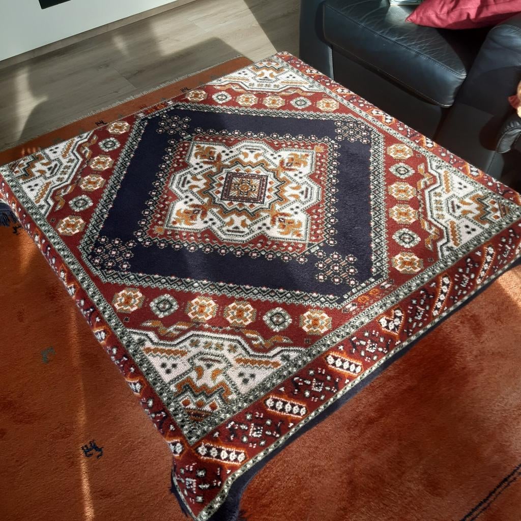 Mooi echt wollen tafeltapijt, Ophalen of Verzenden, Zo goed als nieuw