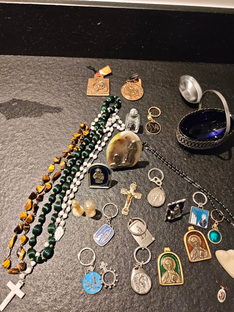 Lot religieuze, katholieke memoralia, souvenirs, Ophalen of Verzenden