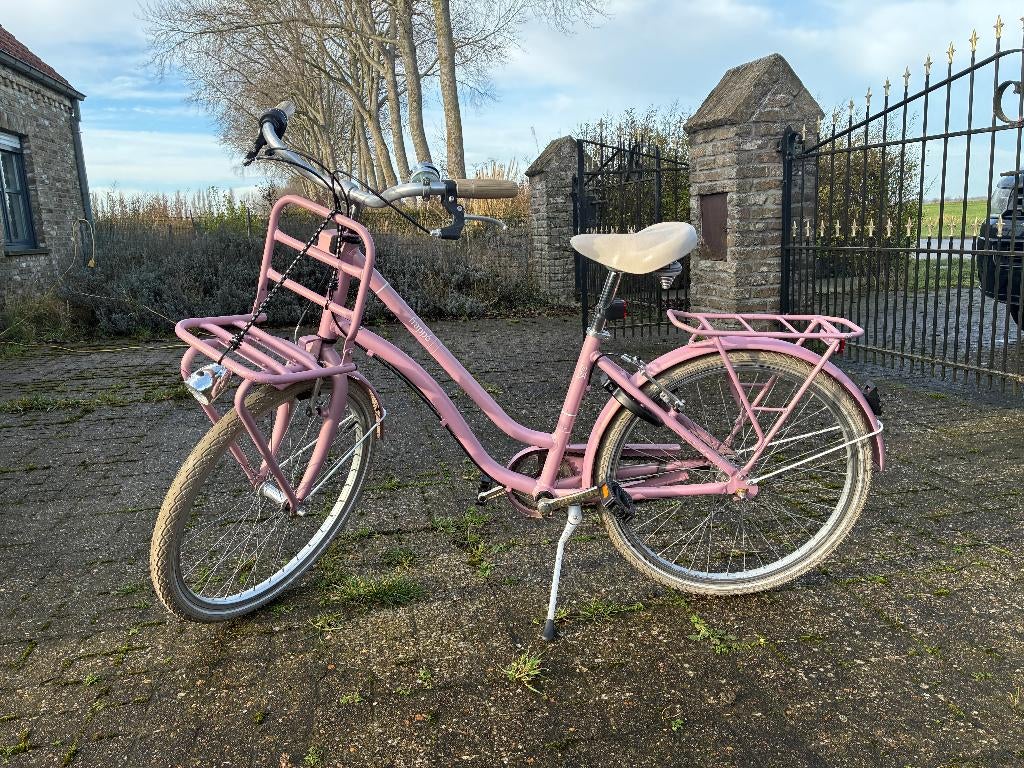 Kinderfiets. 23 inch wielmaat., Ophalen, Zo goed als nieuw, Versnellingen