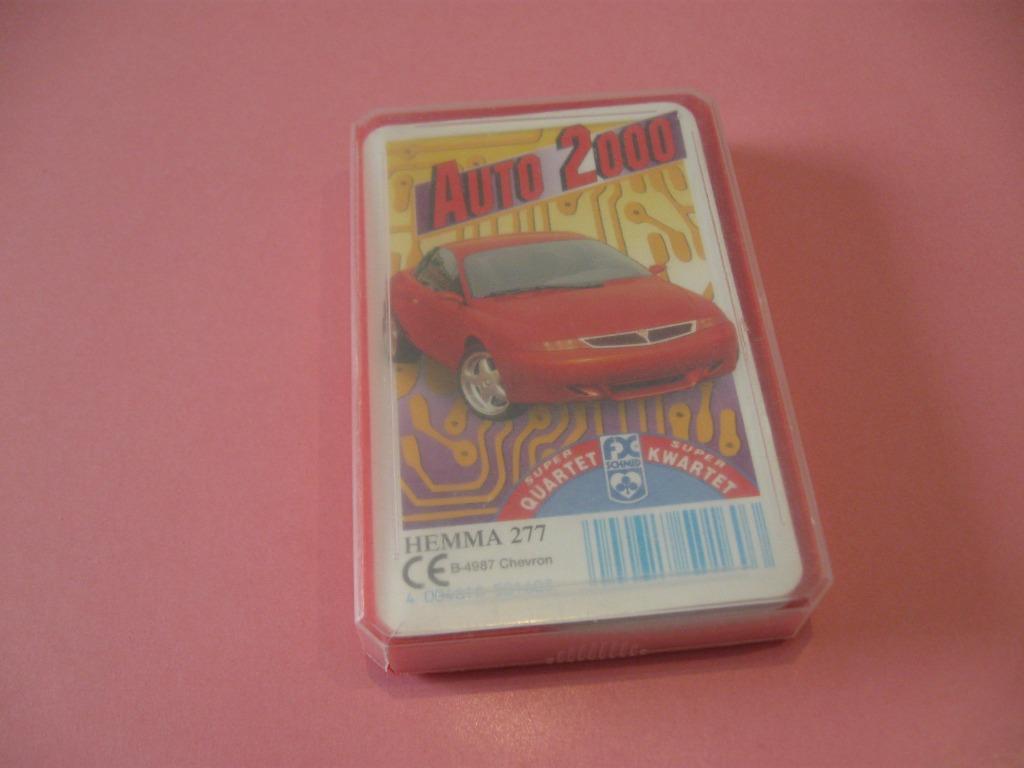 Mooi kwartetspel Auto 2000 ., Verzamelen, Speelkaarten, Jokers en Kwartetten, Zo goed als nieuw, Kwartet(ten), Ophalen of Verzenden