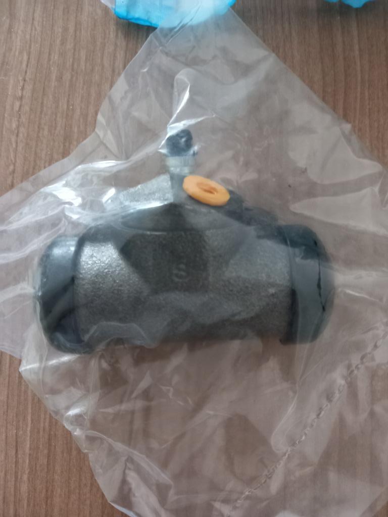 Ford Mustang 1964/1966 remcilinder NIEUW, Auto-onderdelen, Ophalen of Verzenden, Nieuw, Ford