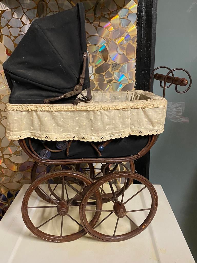 Kinderwagen poppen met werk aan, Ophalen, Gebruikt, Accessoires