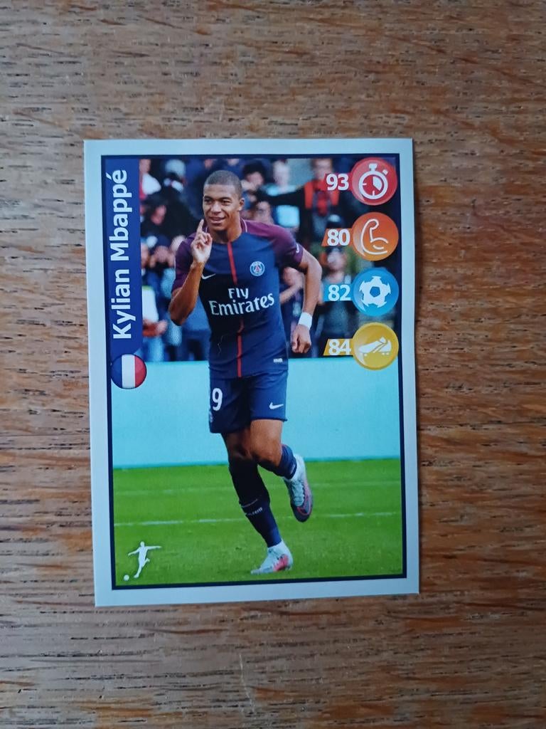 Panini Russia 2018 Football Superstars Kelloggs Mbappé, Verzamelen, Sportartikelen en Voetbal, Ophalen of Verzenden