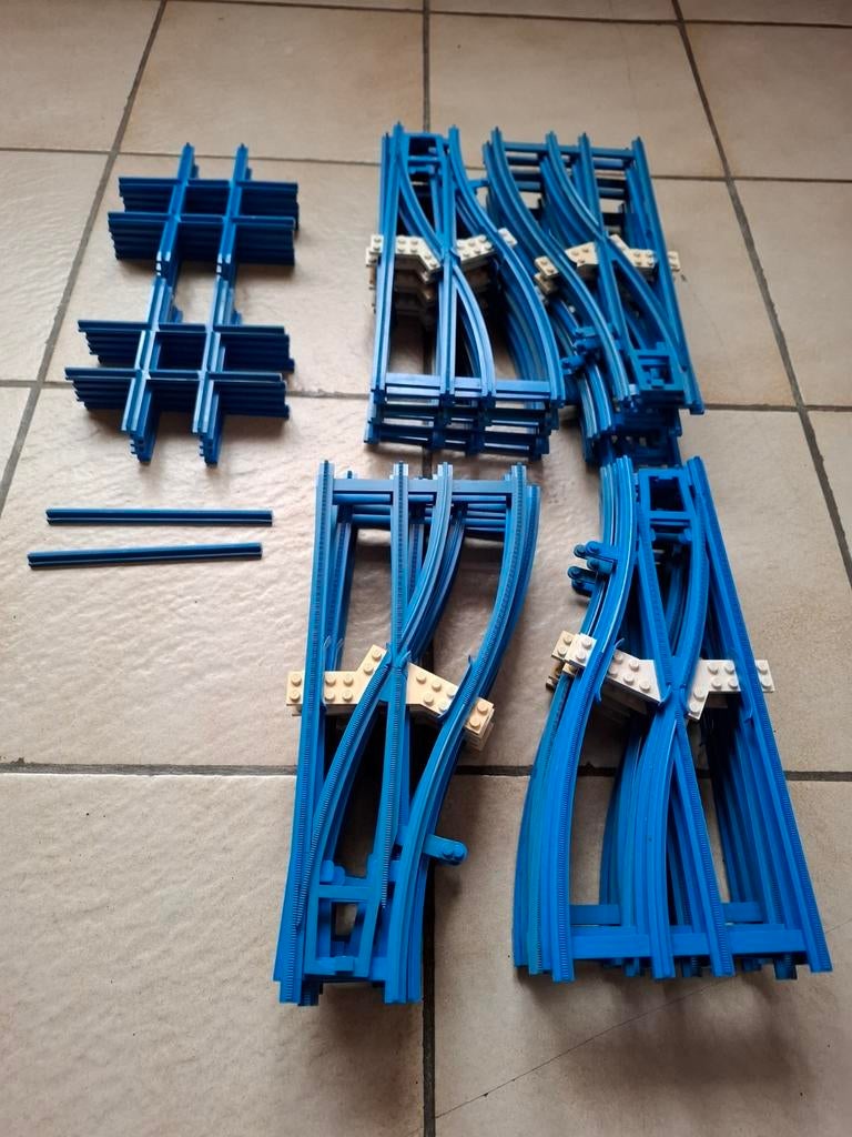 Set blauwe lego trein sporen 24 wissels + 10 kruisingen, Ophalen of Verzenden, Zo goed als nieuw, Lego