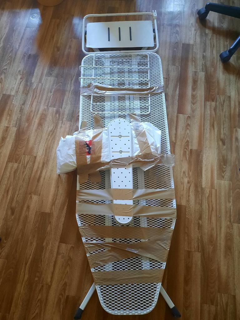 Strijkplank, Ophalen, Zo goed als nieuw