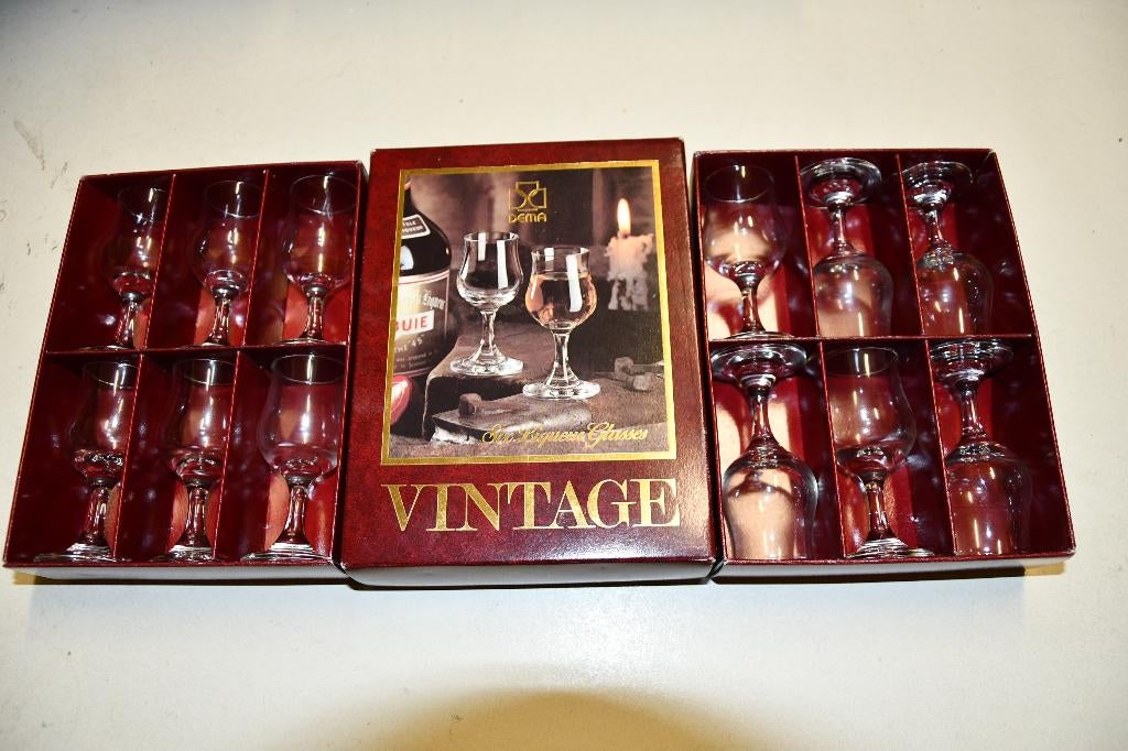 VINTAGE DEMA LIKEUR - WIJN - BIERGLAZEN + bediening set, Ophalen, Zo goed als nieuw, Glas, Glas of Glazen