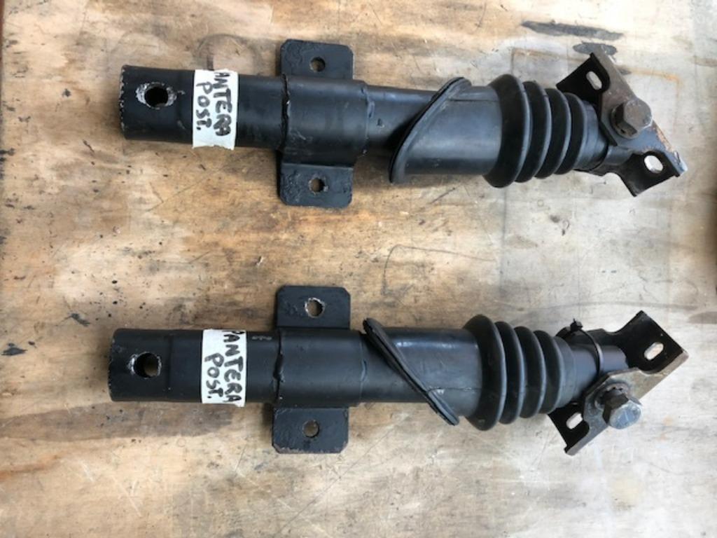 Amortisseurs de pare chocs arrière De Tomaso Pantera US Vers, Autos : Pièces & Accessoires, Enlèvement ou Envoi, Révisé, Autres marques automobiles