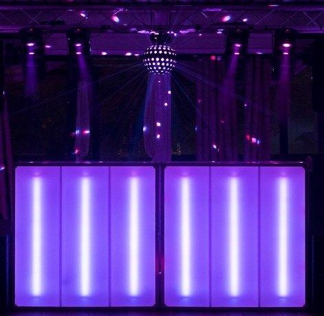 Lot de 8 tubes LED Showtec, contrôleur et flight-case, Enlèvement, Neuf, Lumières, Couleur