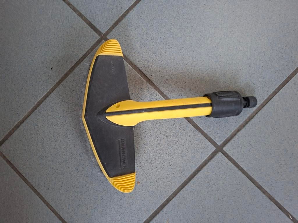 Karcher borstel, Ophalen