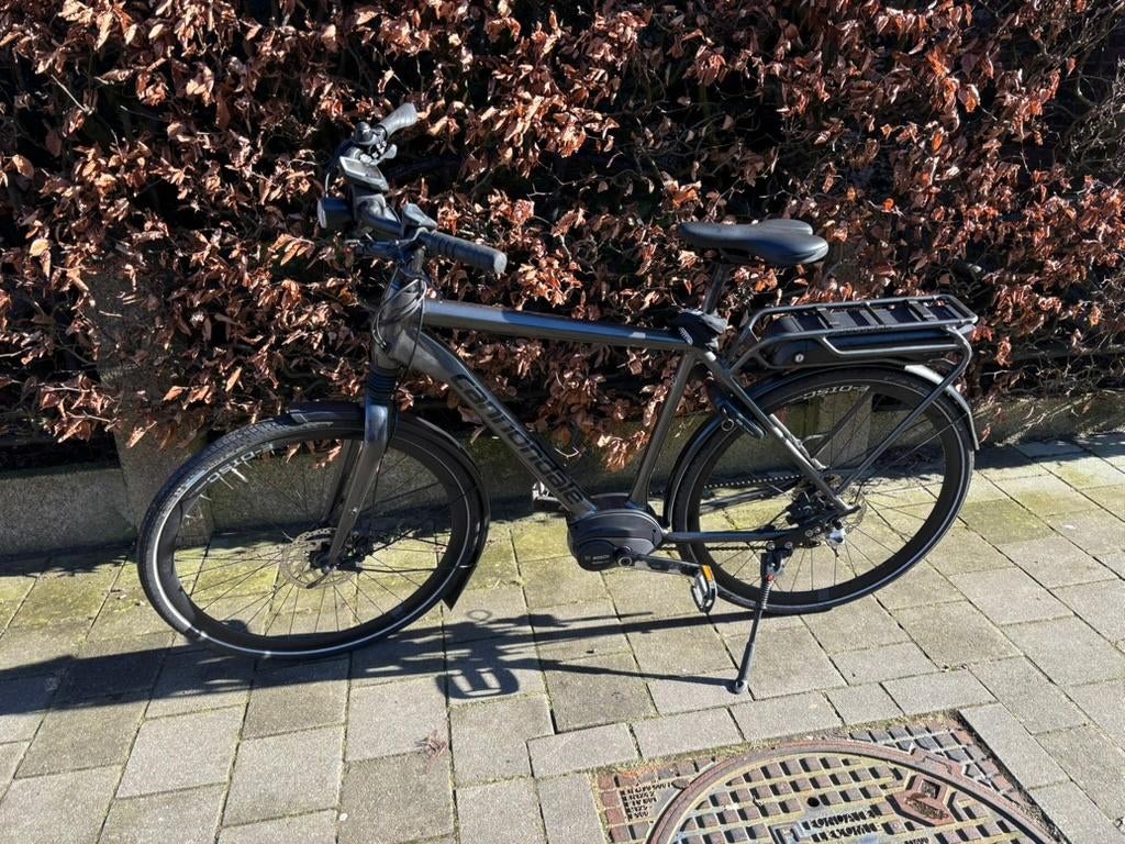 Elektrische fiets Cannondale, Fietsen en Brommers, Gebruikt, 55 tot 59 cm, 30 tot 50 km per accu, Ophalen