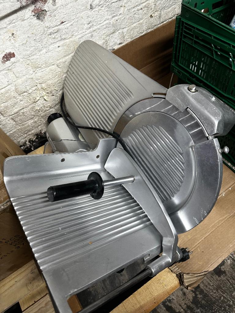 Vleessnijmachine, Ophalen, Gebruikt