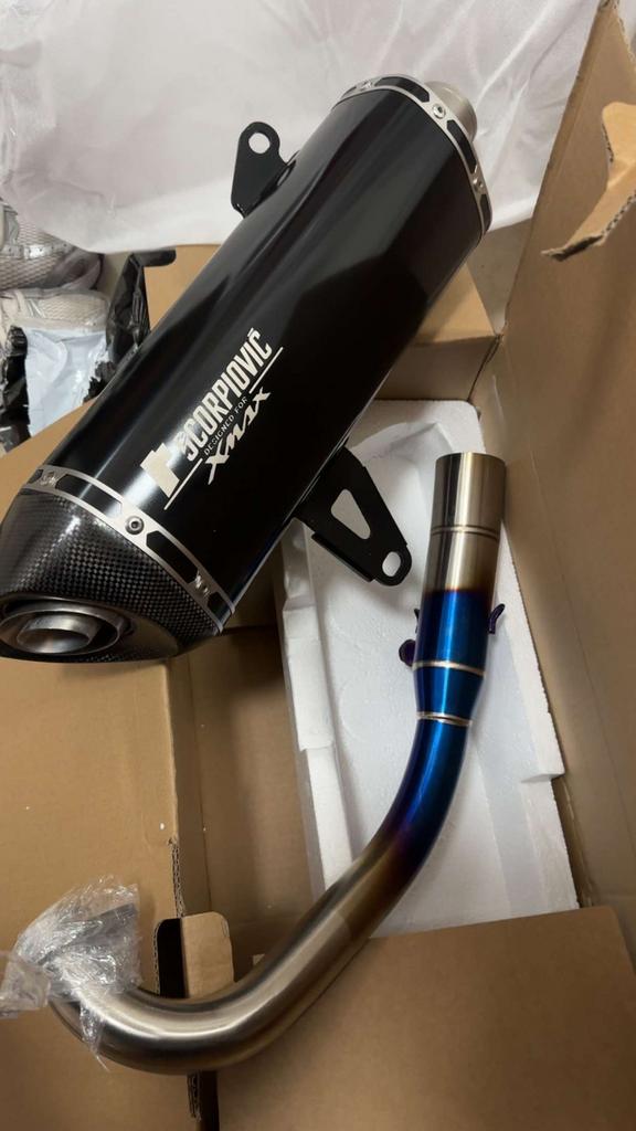 Sportuitlaat xmax300, Enlèvement ou Envoi, Neuf