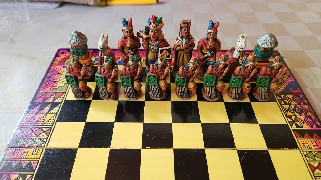jeu de société échiquier Peruvian Inca vs Spaniards chess, Hobby & Loisirs créatifs, 1 ou 2 joueurs, Envoi, Neuf