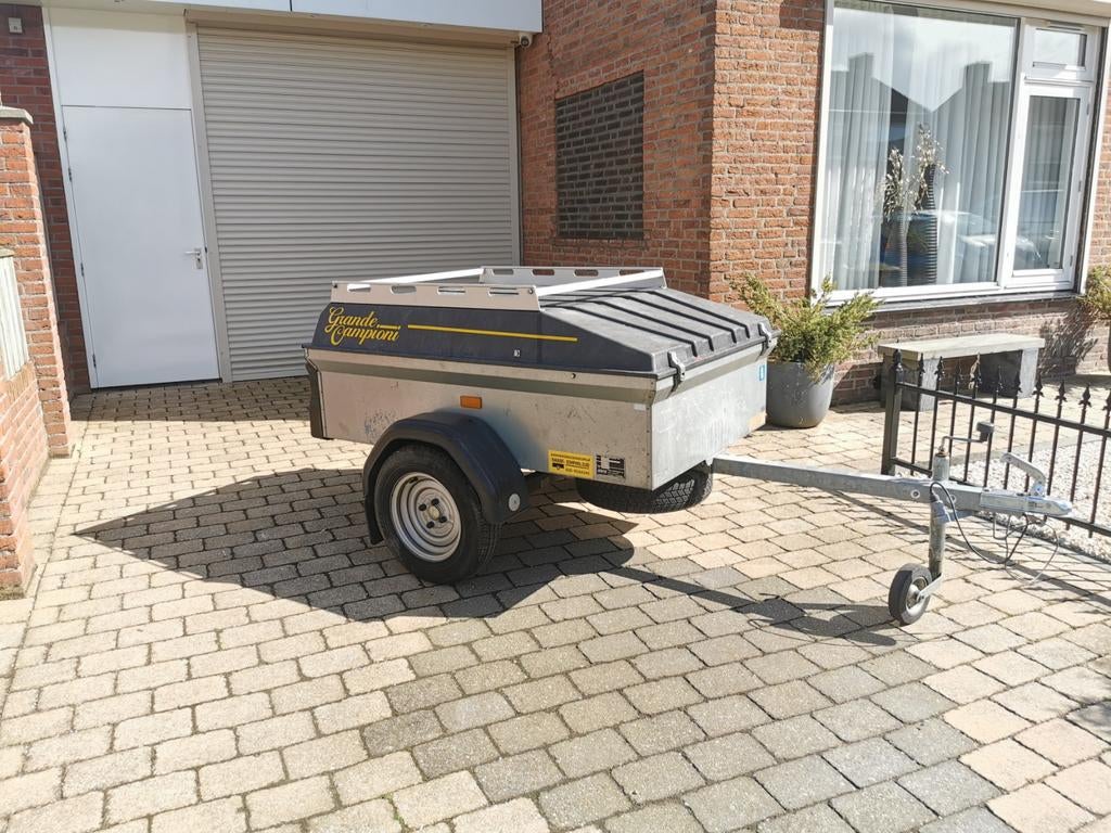 Aanhanger, Enlèvement