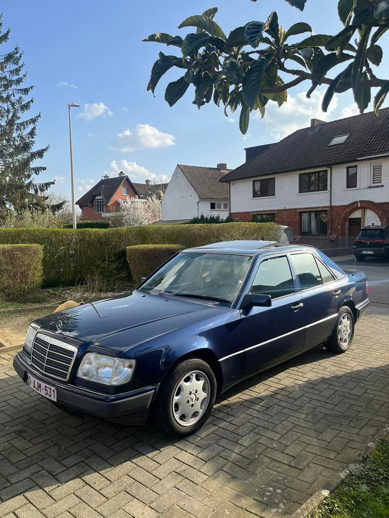 W124 E220 Collection 406/1000 Automaat, Cuir, Achat, Air conditionné, Automatique