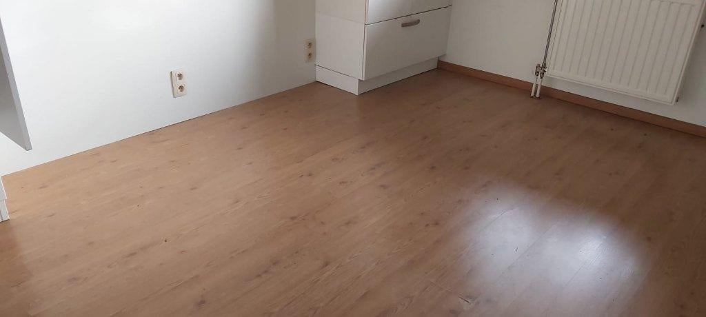 parquet type quickstep de qualité 20m2, Maison & Meubles, Ameublement | Revêtements de sol, Comme neuf, Parquet, Beige, 10 à 25 m²