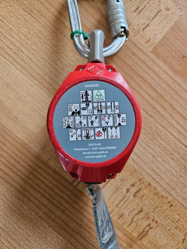 Antichute rétractable 1,8 m – sécurité travail en hauteur, Enlèvement ou Envoi, Utilisé