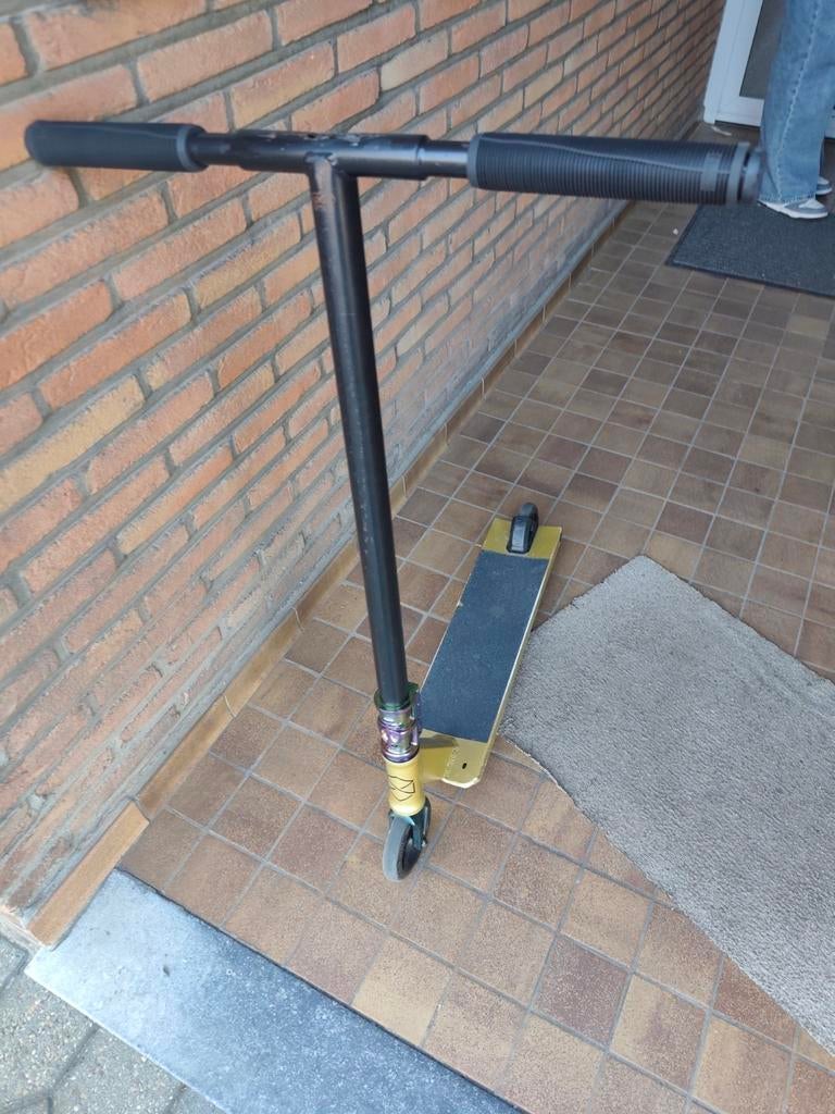 Stuntstep custom, Fietsen en Brommers, Steps, Ophalen