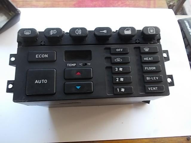 Unité de commande de climatisation pour Lancia Thema 8.32, Autos : Pièces & Accessoires, Enlèvement ou Envoi, Utilisé, Lancia