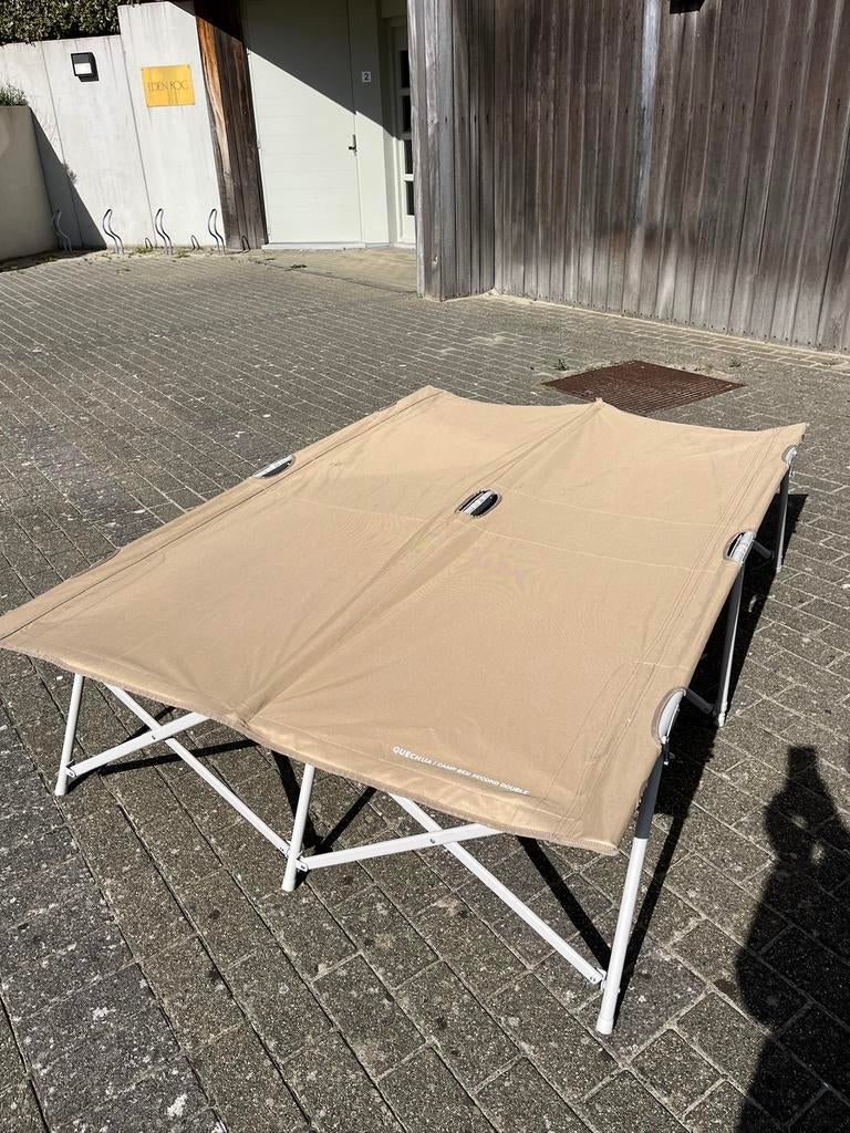 Veldbed 2 persoons Quechua, Ophalen, Zo goed als nieuw