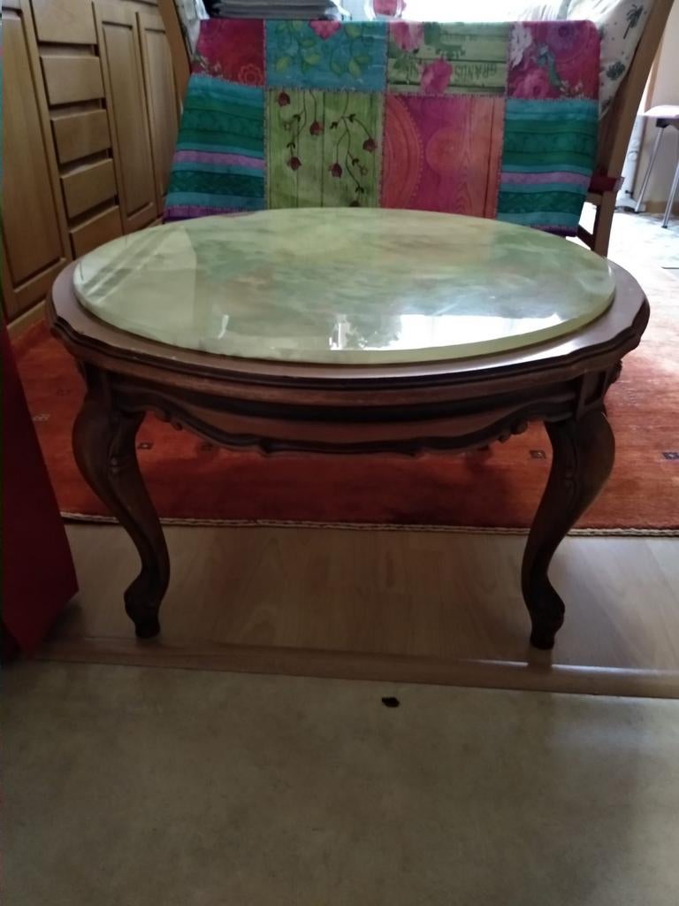 Table de salon ronde Louis XV avec marbre vert, Enlèvement