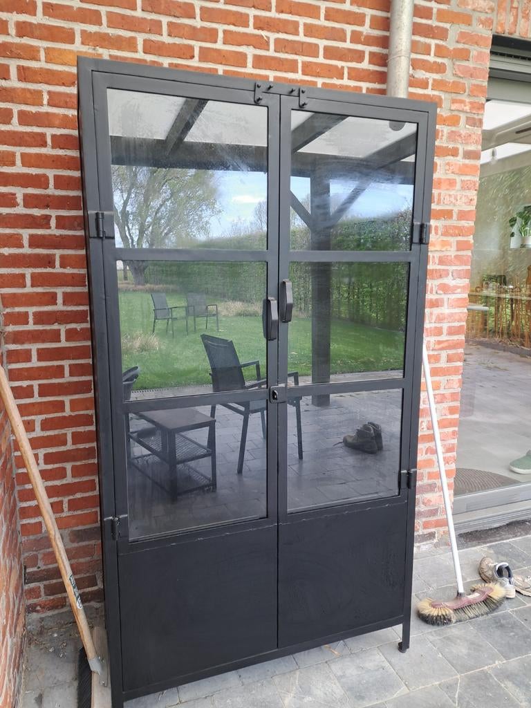 Armoire métallique, Enlèvement ou Envoi