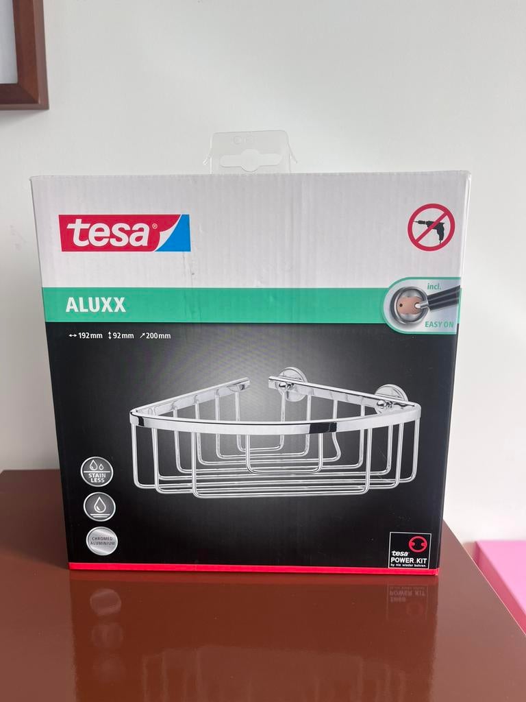 Doucherek (niet boren) tesa aluxx, Ophalen, Zo goed als nieuw