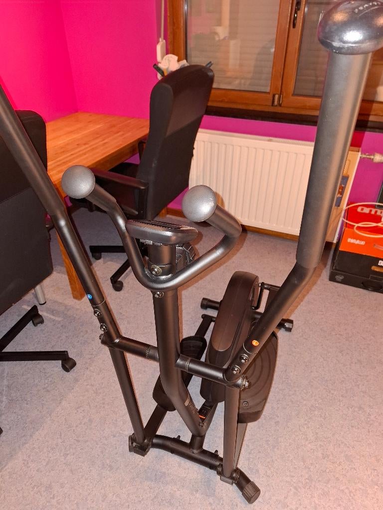 Banc muscu, vélo elliptique, planche abdo et stepper, Comme neuf, Enlèvement, Vélo elliptique, Bras