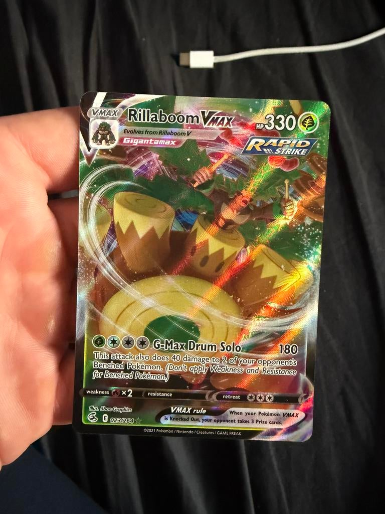 Rillaboom VMAX (Fusion Strike), Hobby en Vrije tijd, Ophalen of Verzenden, Zo goed als nieuw, Losse kaart, Foil