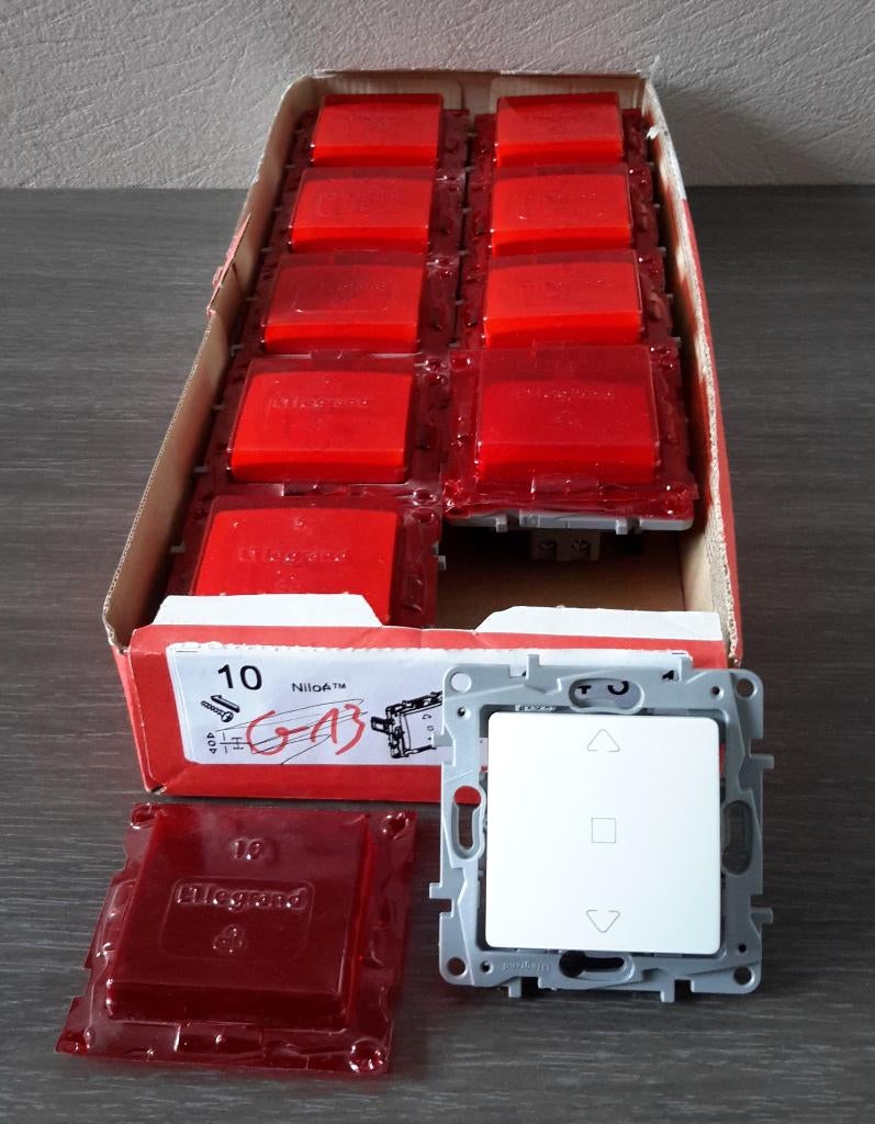 Lot / partij LEGRAND ( NIEUW ), Enlèvement ou Envoi, Neuf, Interrupteur