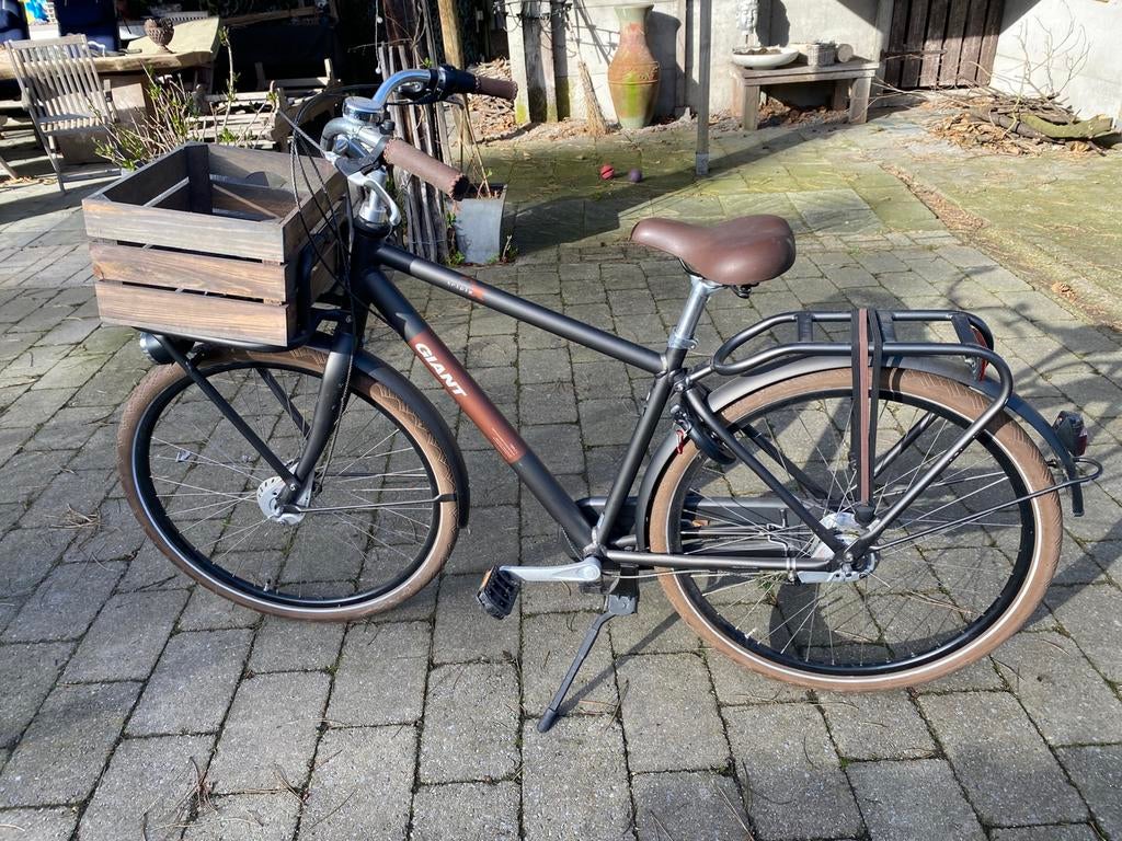 Giant heren stadsfiets met houten krat., Fietsen en Brommers, Ophalen, Zo goed als nieuw, Giant