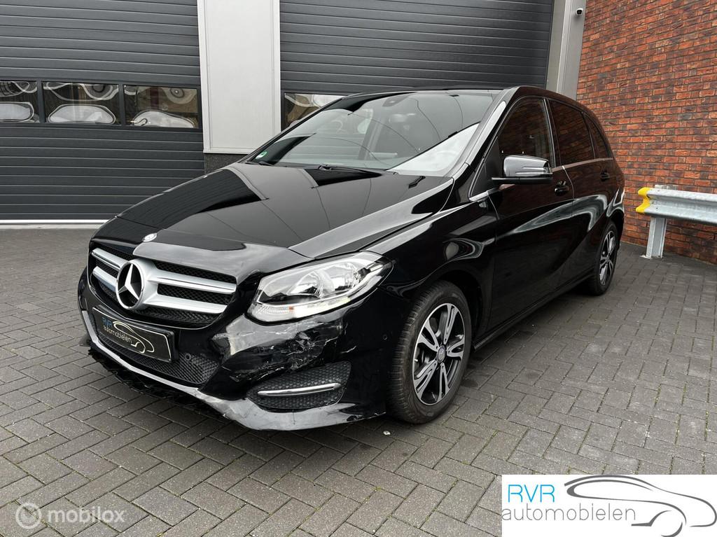Mercedes B-klasse 180 LEER/NAVI/CRUISE/PDC/SCHADE, Autos, Achat, 1295 kg, Noir, 5 places