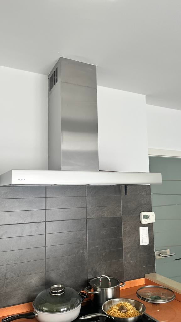 hotte de cuisine bosh, Enlèvement, Comme neuf