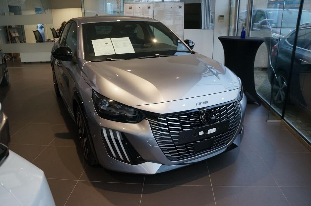 Peugeot 208 Peugeot 208 Facelift Hybrid 145 e-DCS6 GT, Autos, 100 kW, Argent ou Gris, Achat, Carnet d'entretien