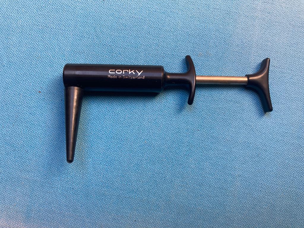 Corky kurkentrekker met naald en perslucht, Ophalen of Verzenden