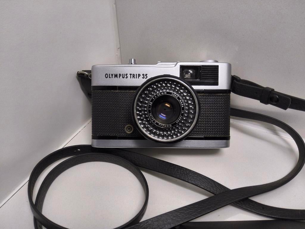 Appareil photo Olympus Trip 35 avec sangle pratique, TV, Hi-fi & Vidéo, Appareils photo analogiques, Utilisé, Compact, Olympus